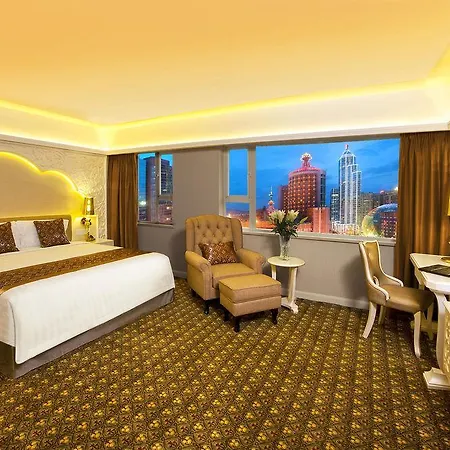 Hotel Beverly Plaza