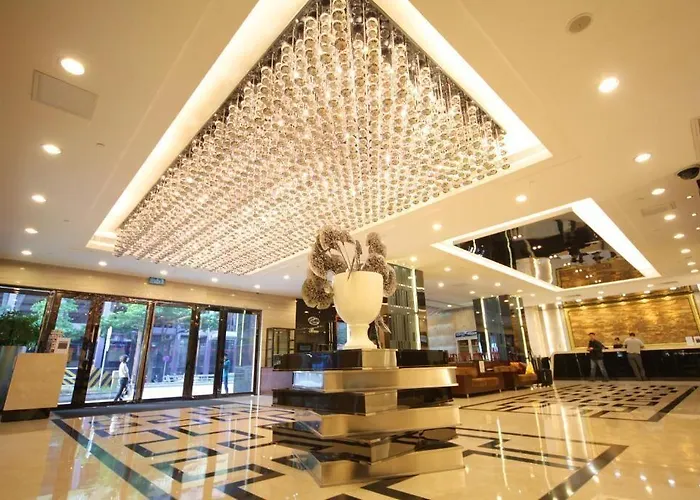 Hotel Beverly Plaza
