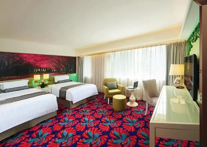 Beverly Plaza 4*